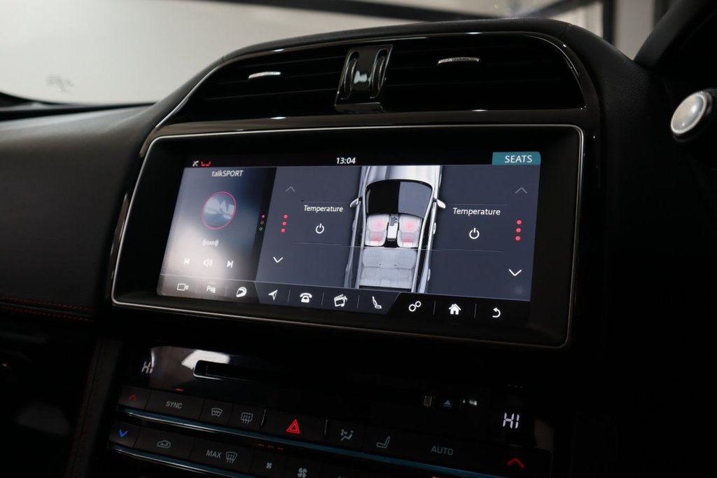 Used Jaguar F-Pace 2017 for sale - 77161839: Photo 47