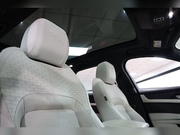 Used Jaguar F-Pace 2023 for sale - 78097093: Photo