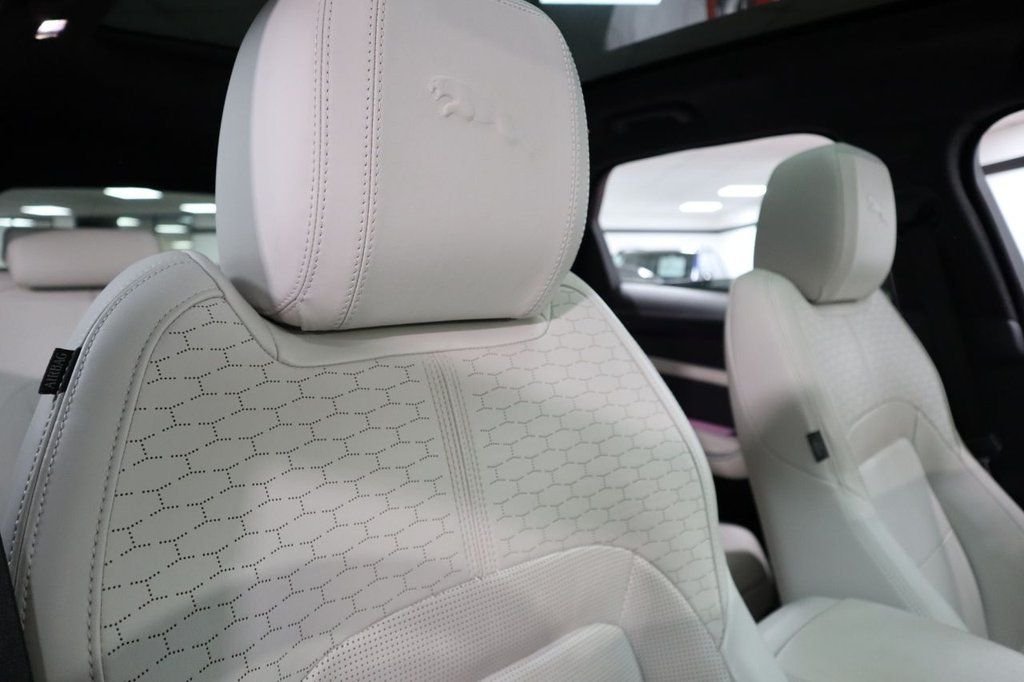 Used Jaguar F-Pace 2023 for sale - 78097093: Photo 9