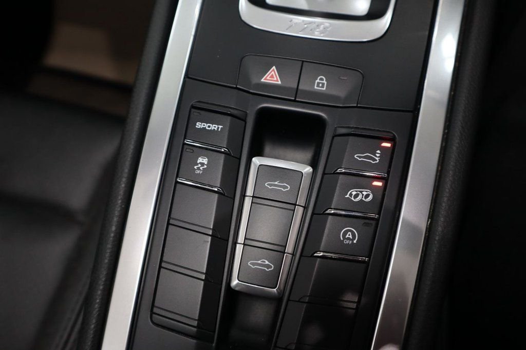 Used Porsche 718 Boxster 2019 for sale - 76430156: Photo 33