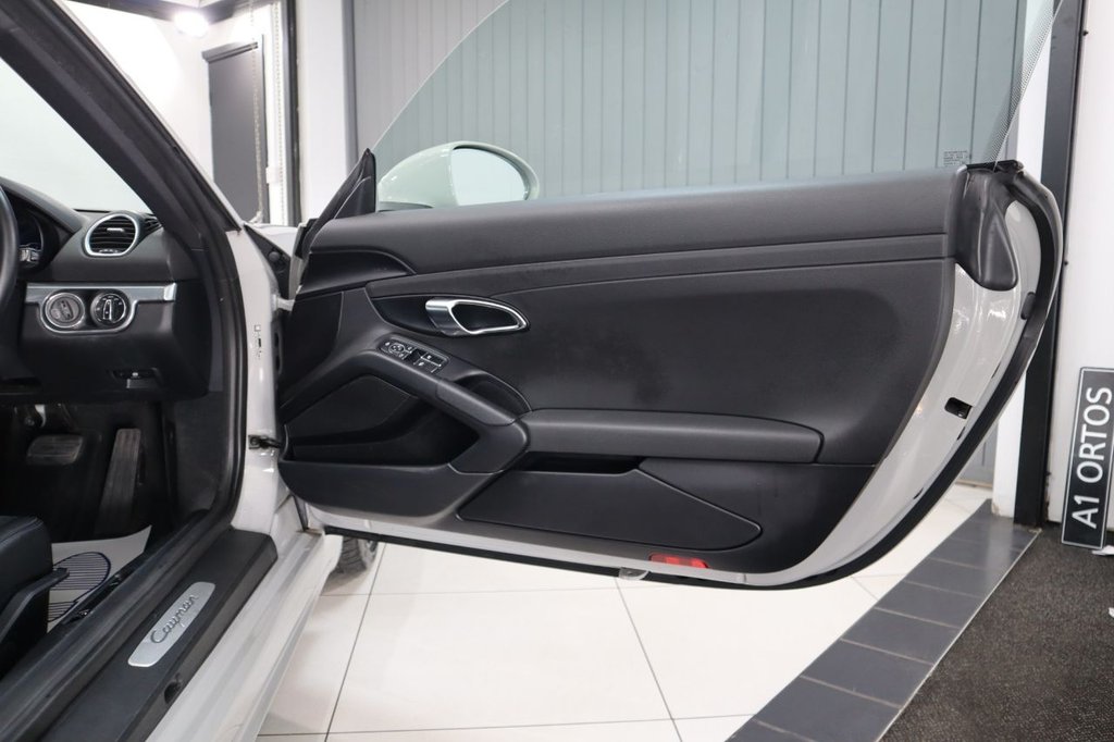 Used Porsche Cayman 2019 for sale - 77313473: Photo 15