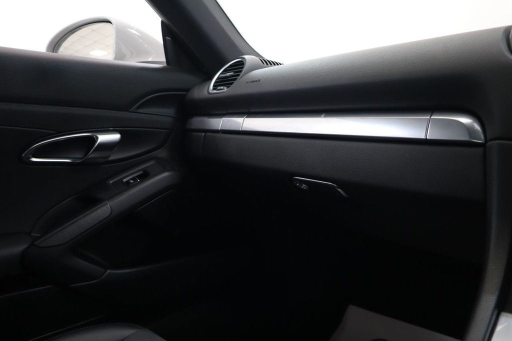 Used Porsche Cayman 2019 for sale - 77313473: Photo 37