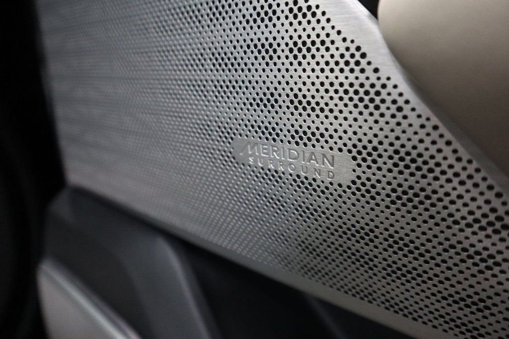 Used Land Rover Range Rover Velar 2019 for sale - 76797866: Photo 9