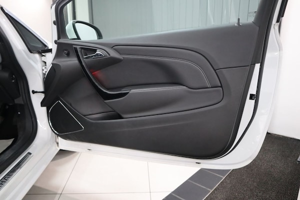 Used Vauxhall Astra GTC 2015 for sale - 76245387: Photo 13