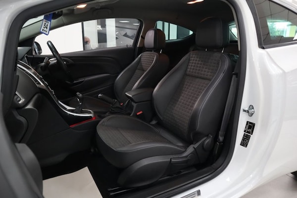 Used Vauxhall Astra GTC 2015 for sale - 76245387: Photo 34