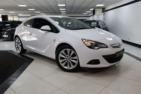 Used Vauxhall Astra GTC 2015 for sale - 76245387: Photo 40