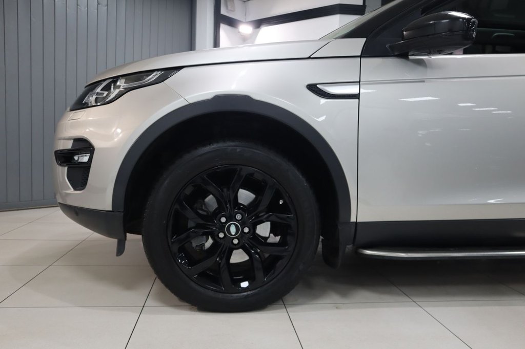 Used Land Rover Discovery Sport 2017 for sale - 77153910: Photo 12
