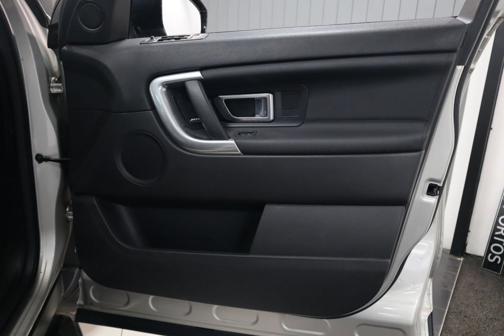 Used Land Rover Discovery Sport 2017 for sale - 77153910: Photo 21