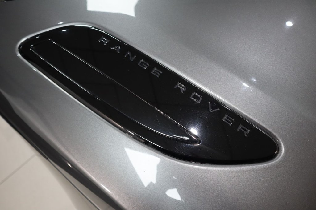 Used Land Rover Range Rover Velar 2018 for sale - 76973262: Photo 15