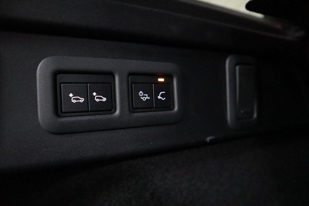 Used Land Rover Range Rover Velar 2019 for sale - 77512445: Photo 8