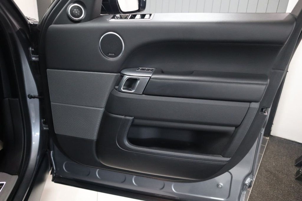 Used Land Rover Range Rover Sport 2019 for sale - 76406727: Photo 17