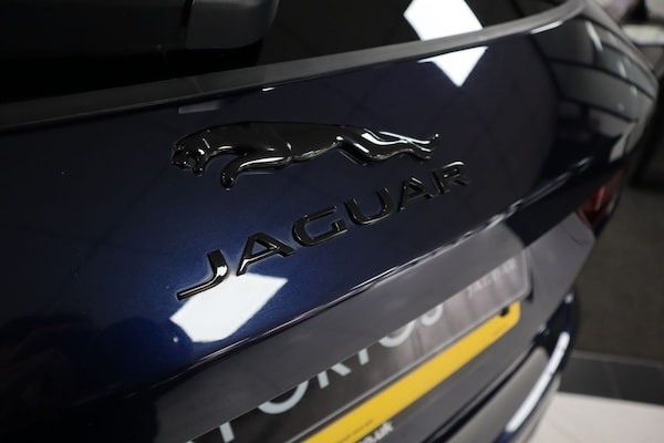 Used Jaguar F-Pace 2023 for sale - 75565162: Photo 11