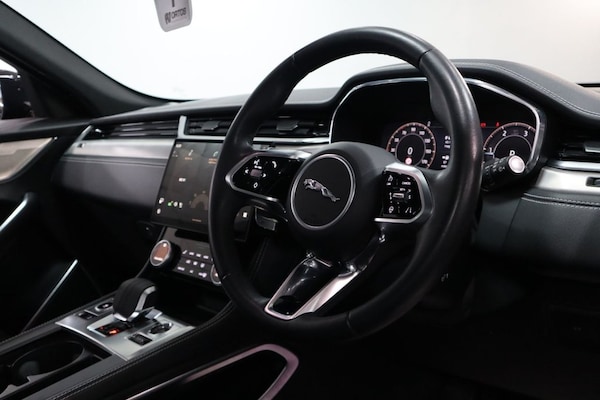 Used Jaguar F-Pace 2023 for sale - 75565162: Photo 25
