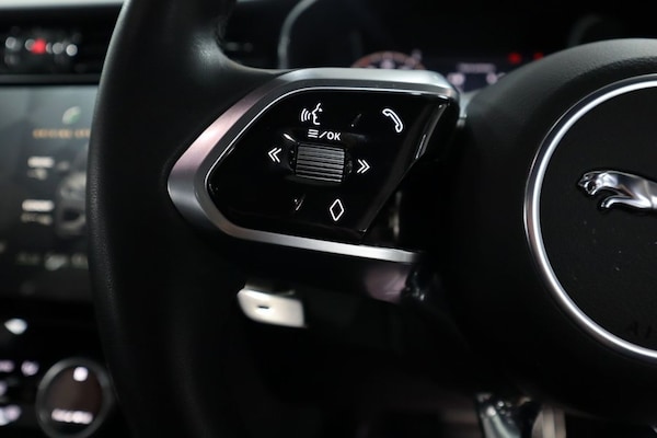 Used Jaguar F-Pace 2023 for sale - 75565162: Photo 26
