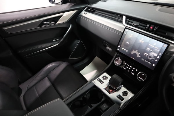 Used Jaguar F-Pace 2023 for sale - 75565162: Photo 32