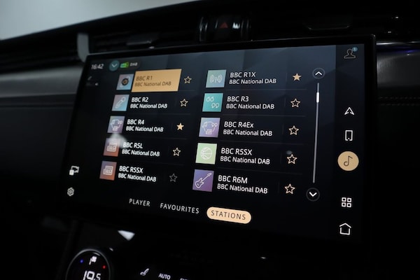 Used Jaguar F-Pace 2023 for sale - 75565162: Photo 40