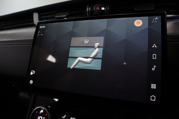 Used Jaguar F-Pace 2023 for sale - 75565162: Photo 49