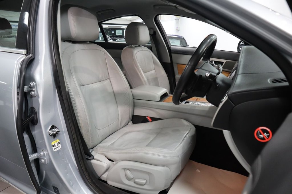 Used Jaguar XF 2008 for sale - 77064797: Photo 12