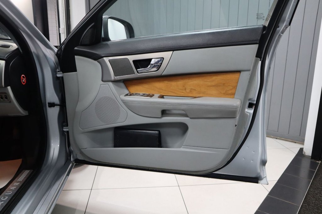 Used Jaguar XF 2008 for sale - 77064797: Photo 9