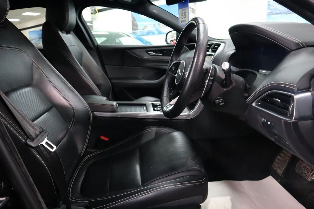 Used Jaguar XE 2020 for sale - 76406633: Photo 10