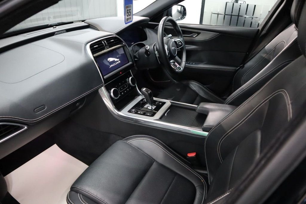 Used Jaguar XE 2020 for sale - 76406633: Photo 14