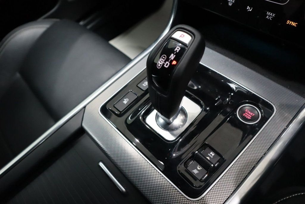 Used Jaguar XE 2020 for sale - 76406633: Photo 22