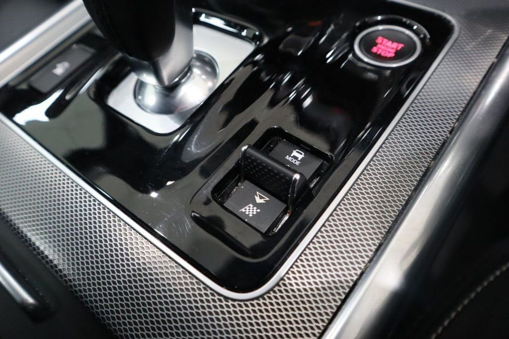 Used Jaguar XE 2020 for sale - 76406633: Photo 23