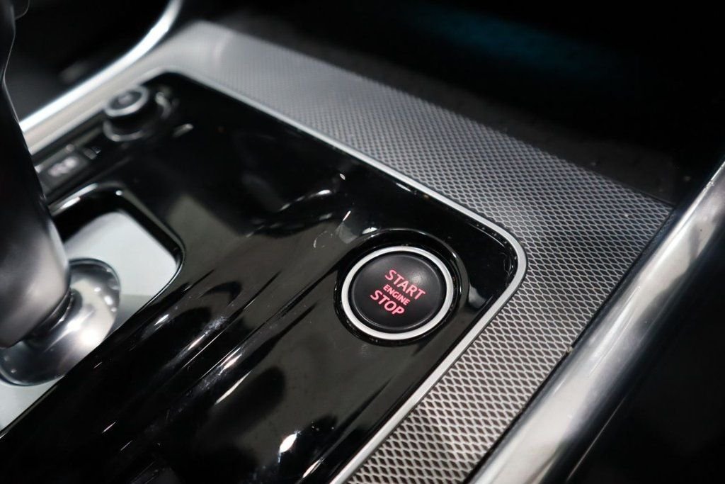 Used Jaguar XE 2020 for sale - 76406633: Photo 24