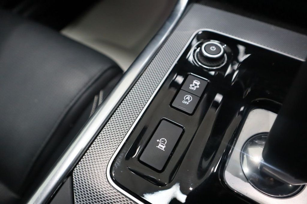 Used Jaguar XE 2020 for sale - 76406633: Photo 25