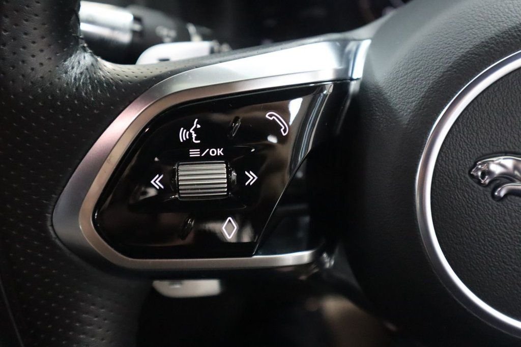 Used Jaguar XE 2020 for sale - 76406633: Photo 39