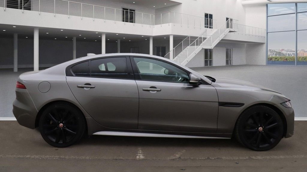 Used Jaguar XE 2020 for sale - 76406633: Photo 6