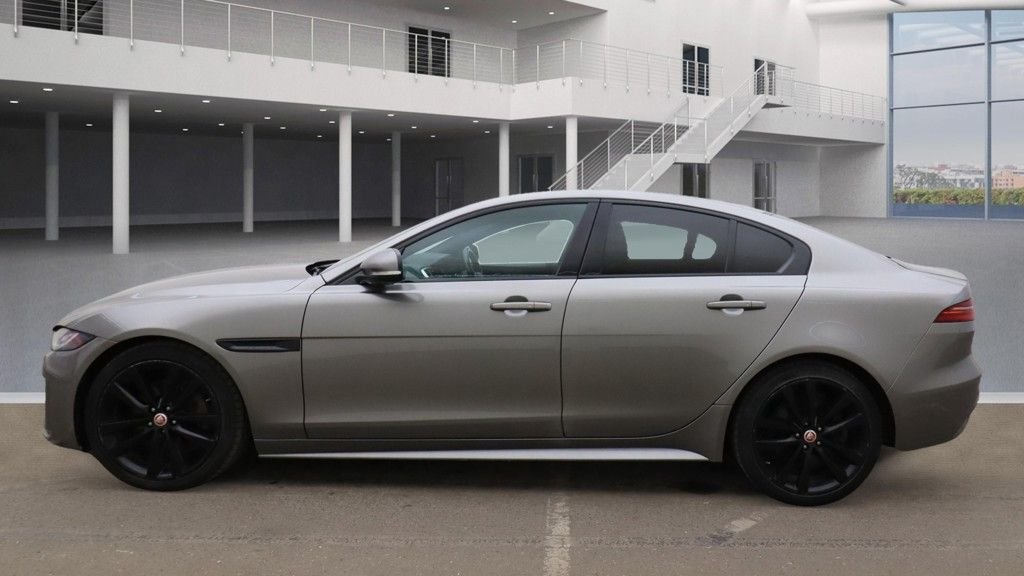 Used Jaguar XE 2020 for sale - 76406633: Photo 7