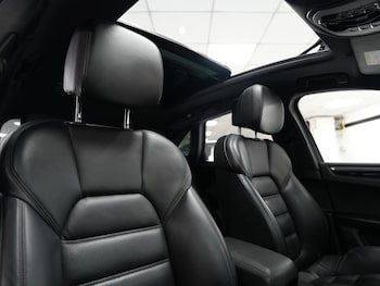 Used Porsche Macan 2021 for sale - 78672876: Photo