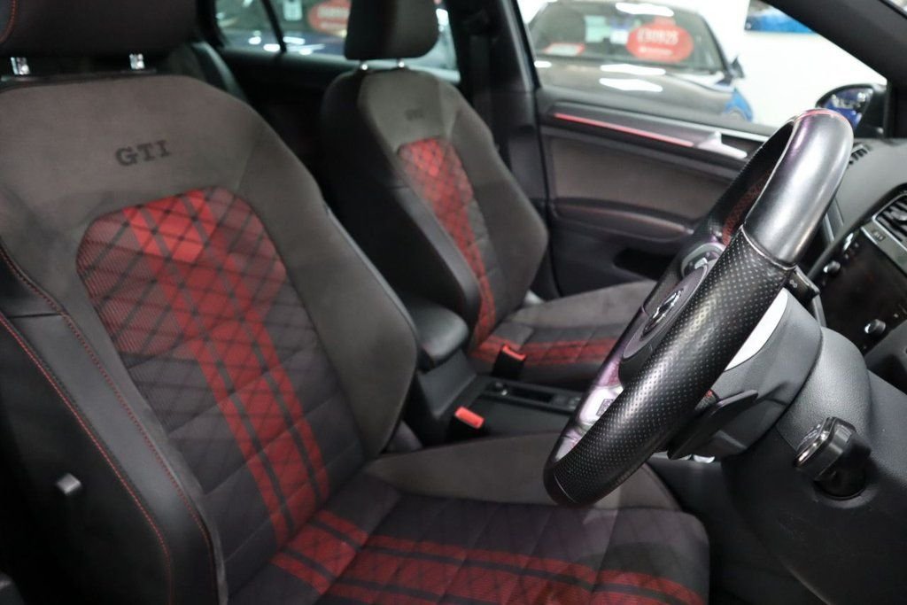 Used Volkswagen Golf 2020 for sale - 76901122: Photo 12