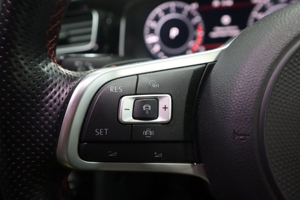 Used Volkswagen Golf 2020 for sale - 76901122: Photo 15