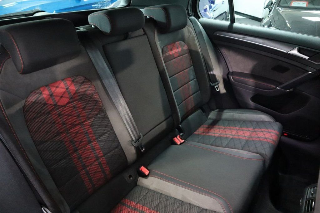 Used Volkswagen Golf 2020 for sale - 76901122: Photo 19