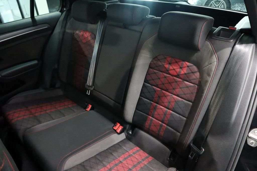 Used Volkswagen Golf 2020 for sale - 76901122: Photo 23