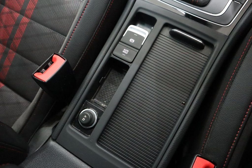 Used Volkswagen Golf 2020 for sale - 76901122: Photo 26