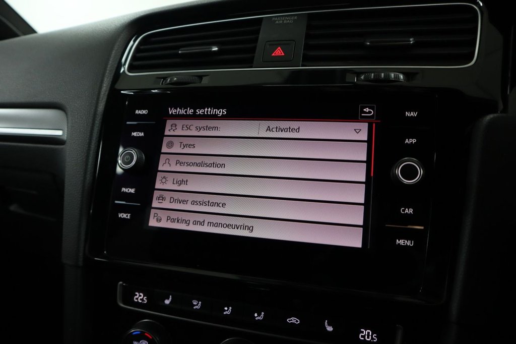 Used Volkswagen Golf 2020 for sale - 76901122: Photo 43