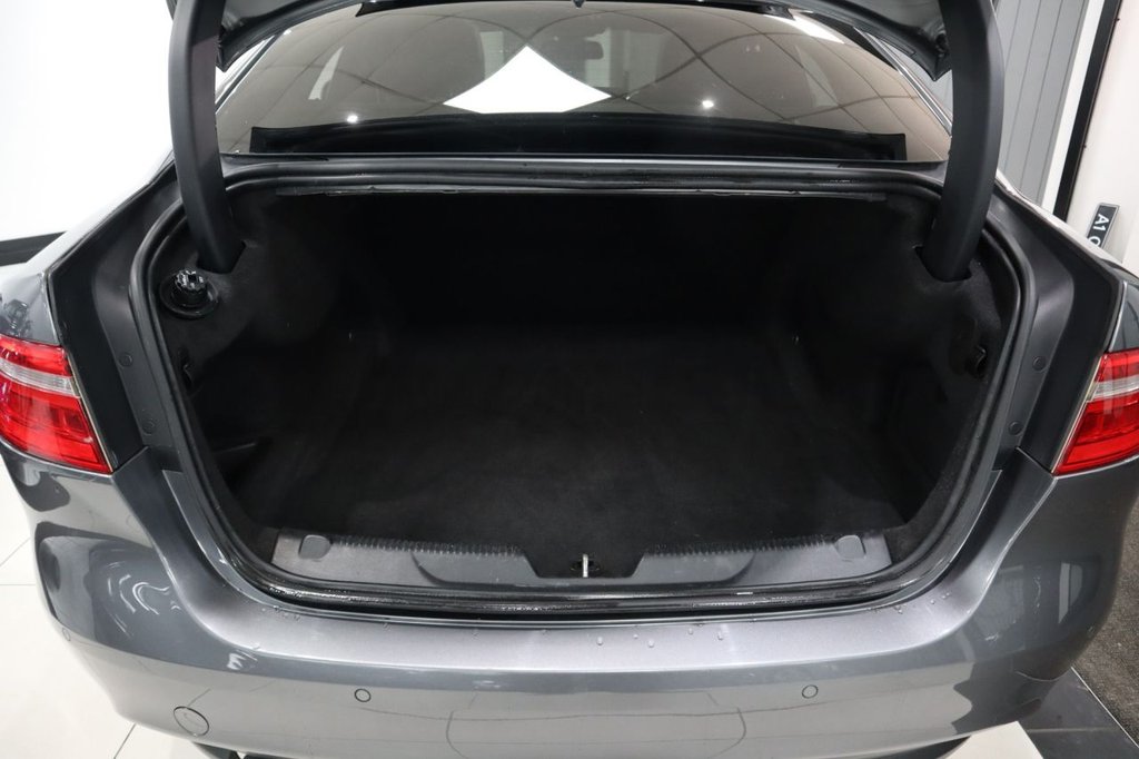 Used Jaguar XE 2016 for sale - 77133783: Photo 13