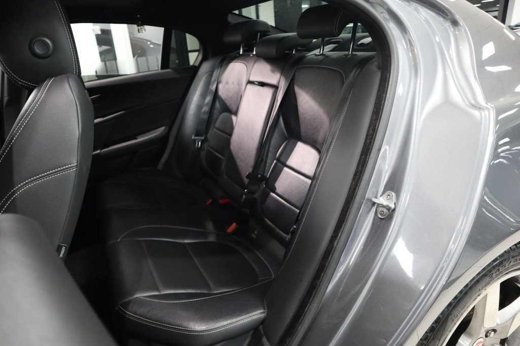 Used Jaguar XE 2016 for sale - 77133783: Photo 14