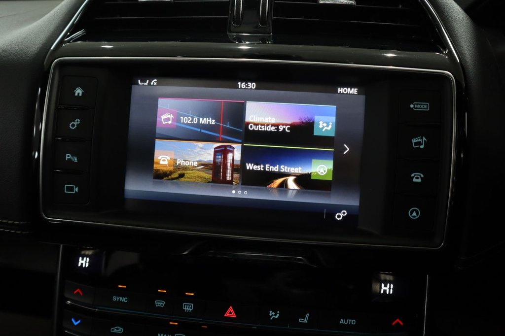 Used Jaguar XE 2016 for sale - 77133783: Photo 25