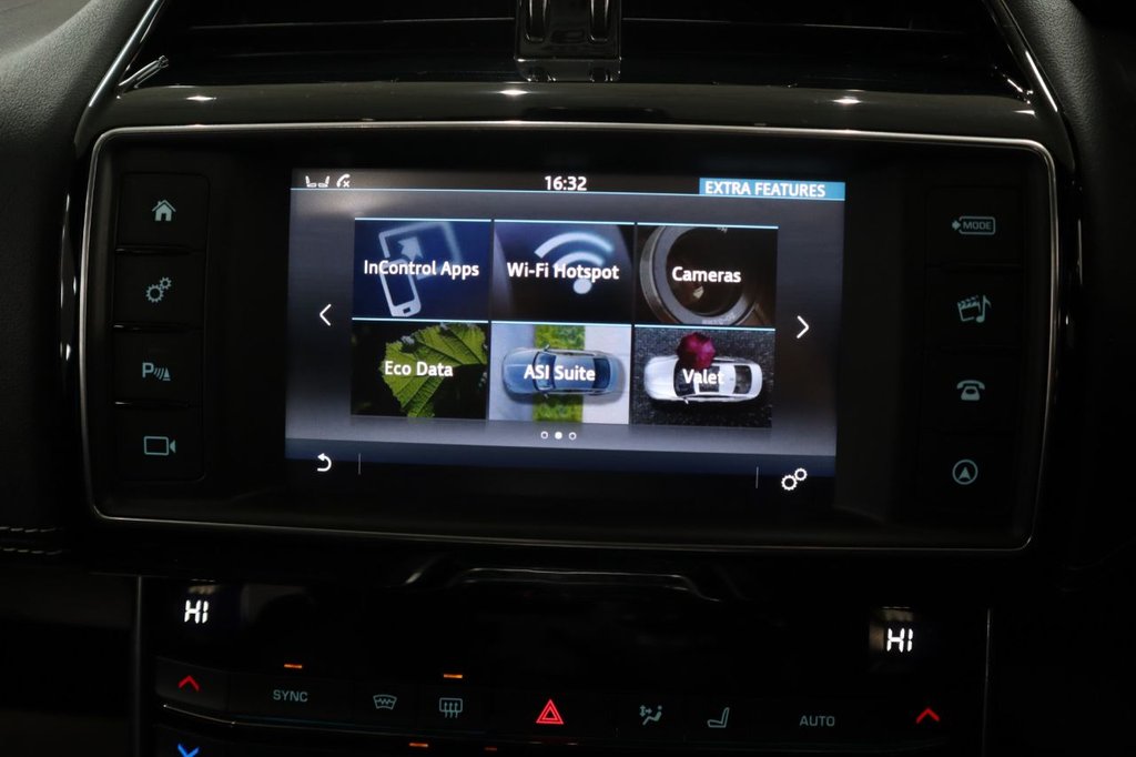 Used Jaguar XE 2016 for sale - 77133783: Photo 34