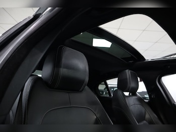 Used Jaguar XE 2016 for sale - 77133783: Photo