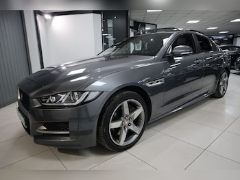 Used Jaguar XE 2016 for sale - 77133783: Photo