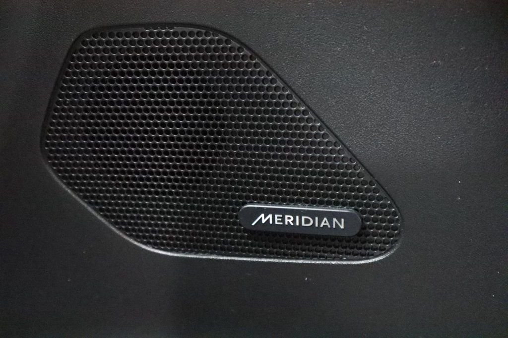 Used Jaguar F-Pace 2019 for sale - 76470522: Photo 19