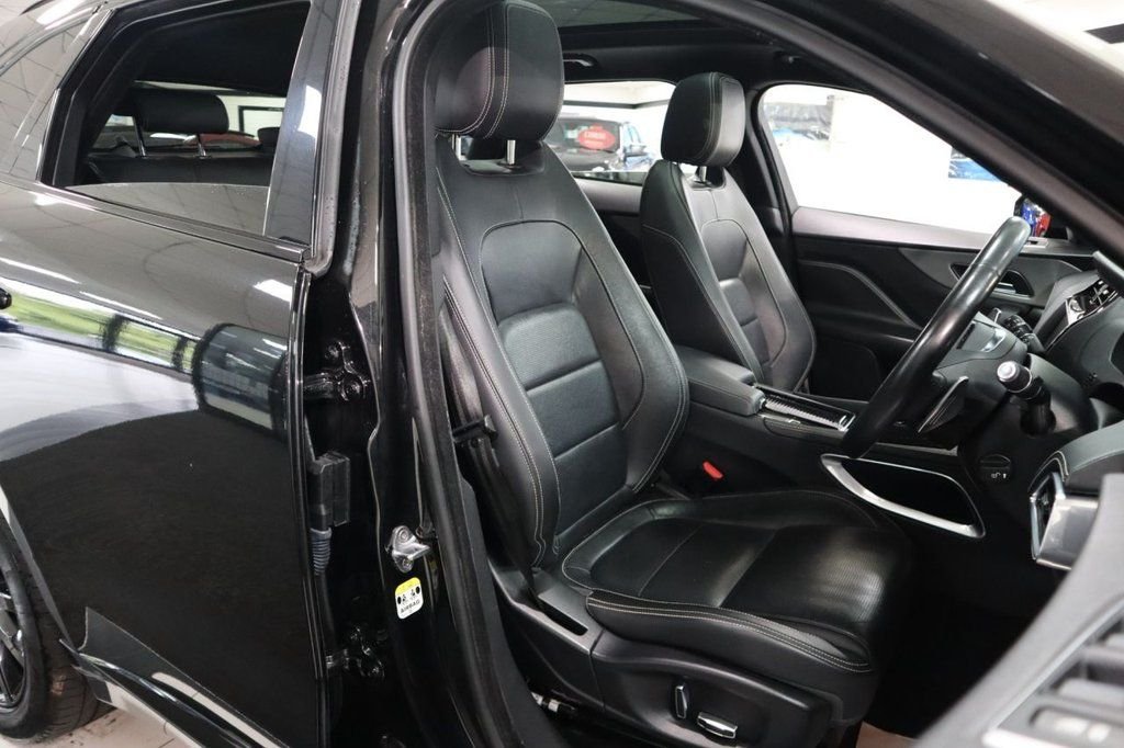Used Jaguar F-Pace 2019 for sale - 76470522: Photo 21