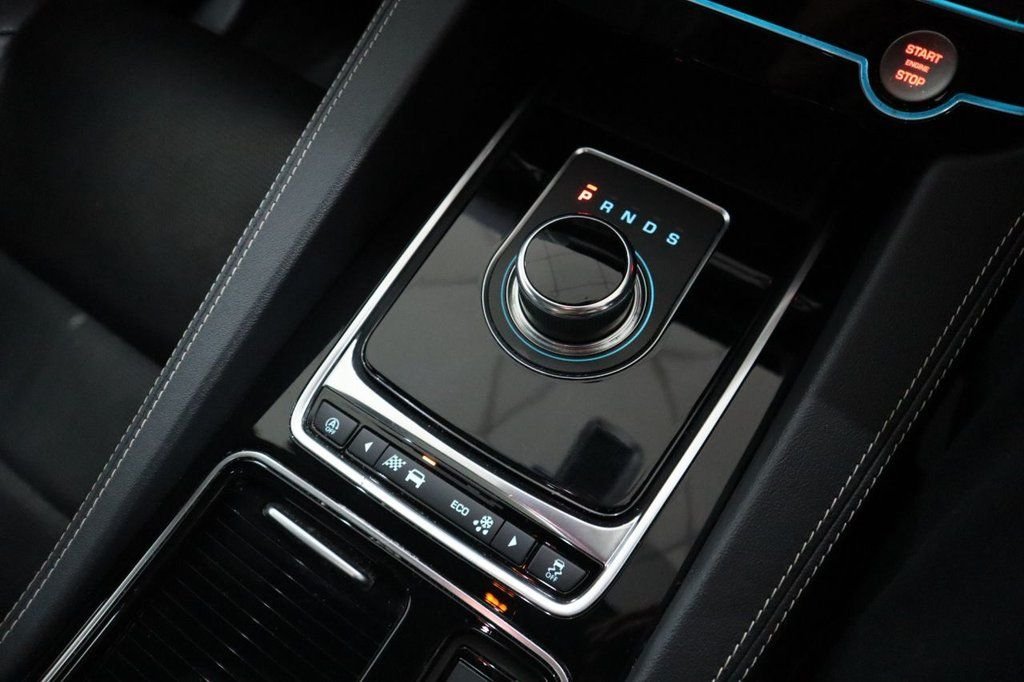 Used Jaguar F-Pace 2019 for sale - 76470522: Photo 38