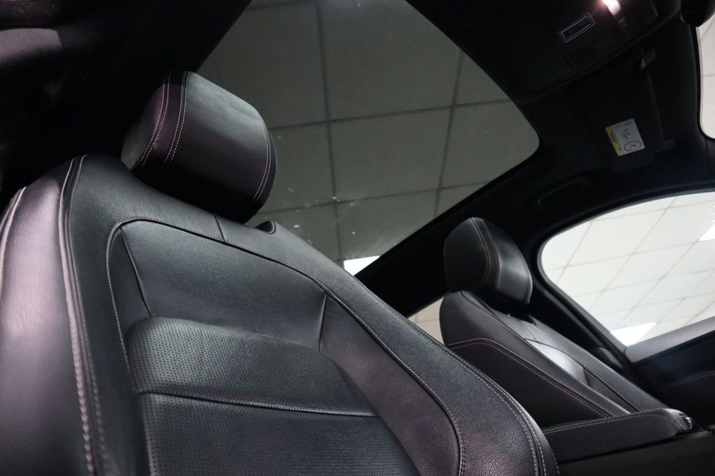 Used Jaguar F-Pace 2019 for sale - 76470522: Photo 4