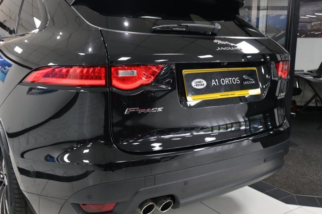 Used Jaguar F-Pace 2019 for sale - 76470522: Photo 9